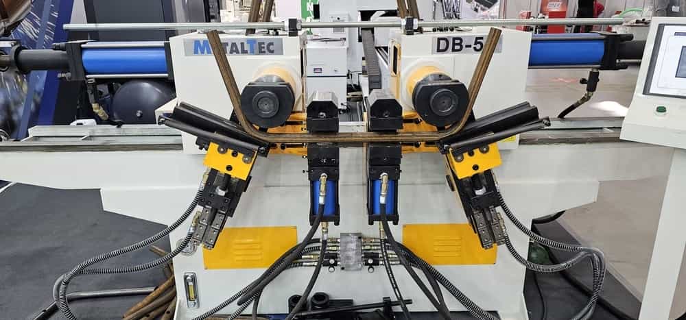 Двухголовочный трубогибочный станок MetalTec DВ 50