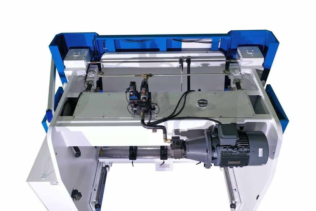 Листогибочный гидравлический пресс с ЧПУ TP10S MetalTec HBM 100/3200C