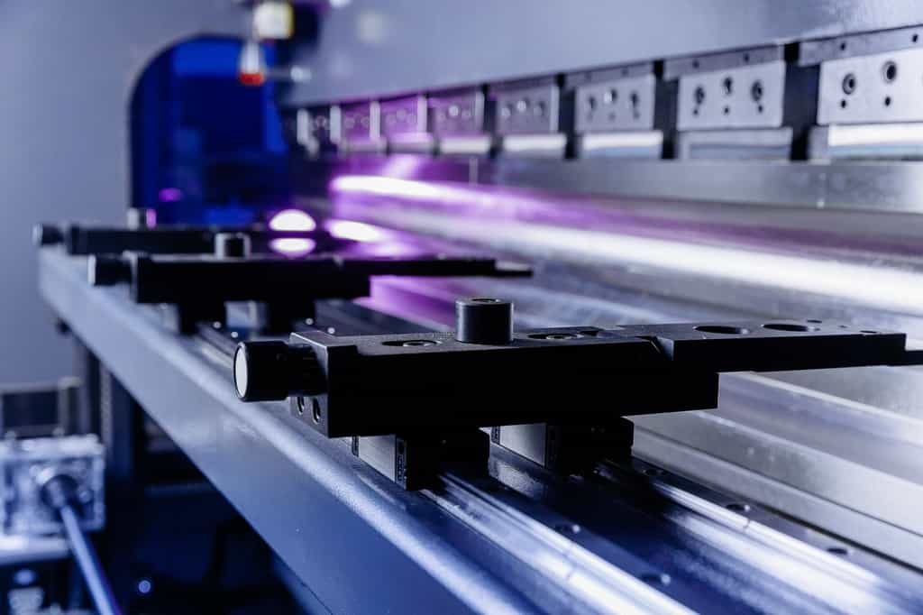 Листогибочный пресс с ЧПУ ESA630S MetalTec HBC 90/2500