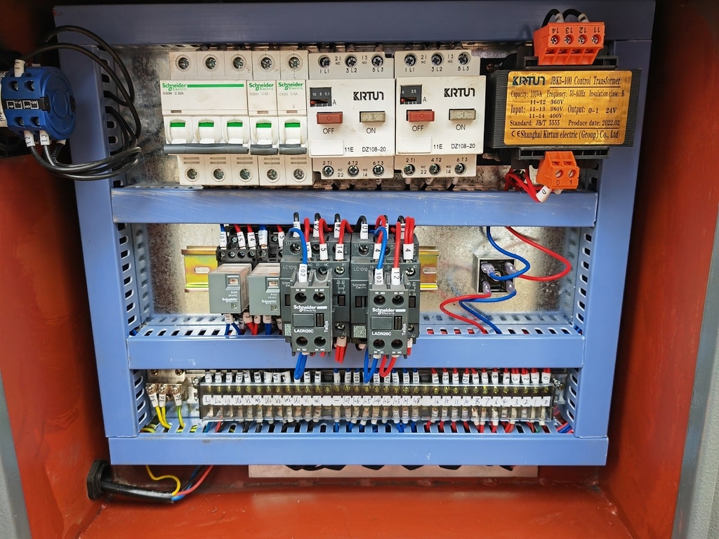 Ленточнопильный станок MetalTec BS 600 CH (угол 90°)