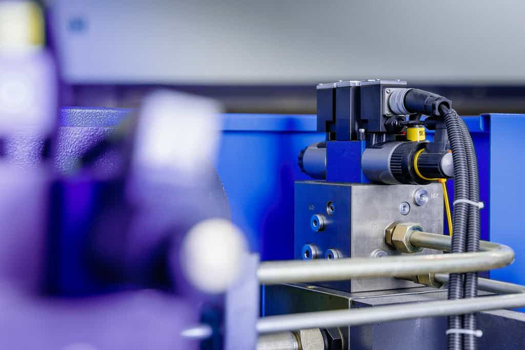 Листогибочный пресс с ЧПУ МТ-15 MetalTec HBС 170/3200