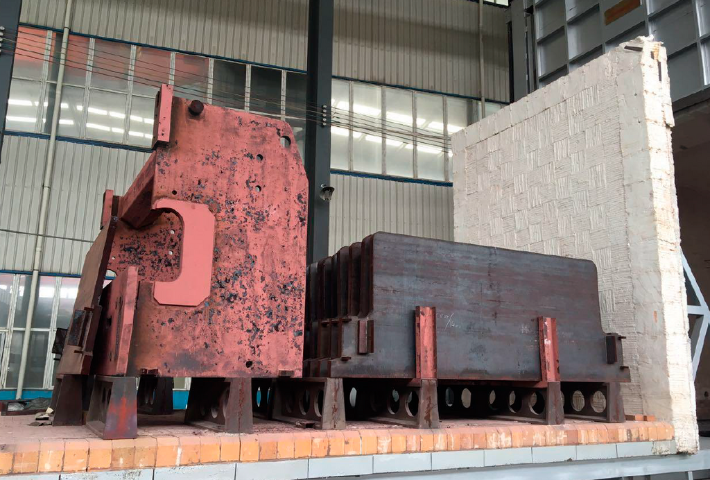 Листогибочный гидравлический пресс с ЧПУ MetalTec HBC 300/3200