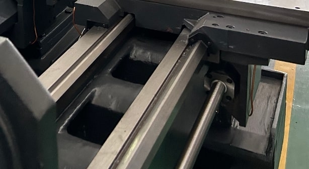 Токарный станок ЧПУ с горизонтальной станиной MetalTec NEXT 50х1500 (KND)