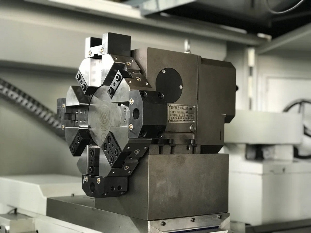 Токарный станок ЧПУ с горизонтальной станиной MetalTec NEXT 50х1500 (KND)