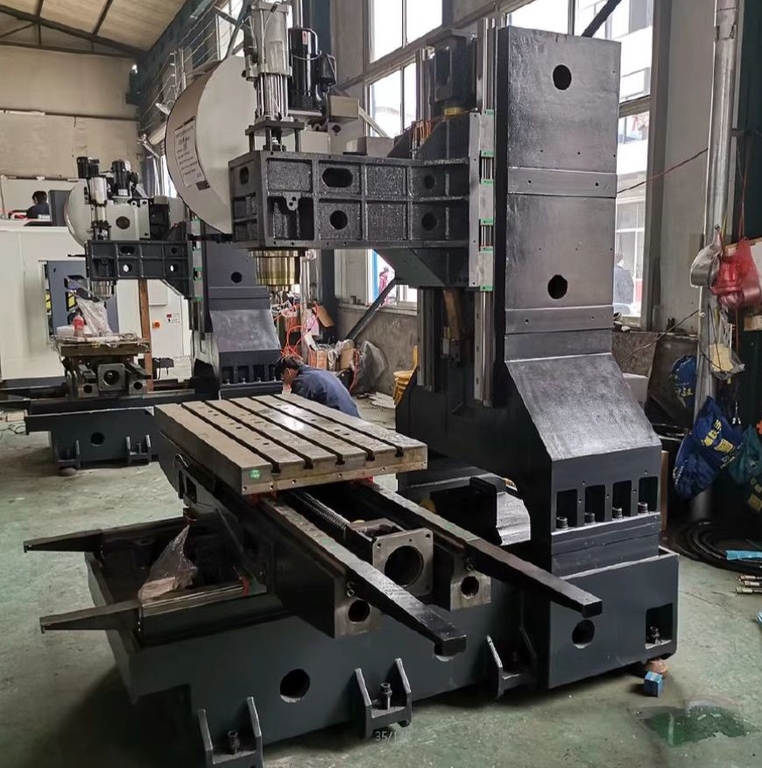 Вертикальный обрабатывающий центр с ЧПУ MetalTec TOPMILL 650S